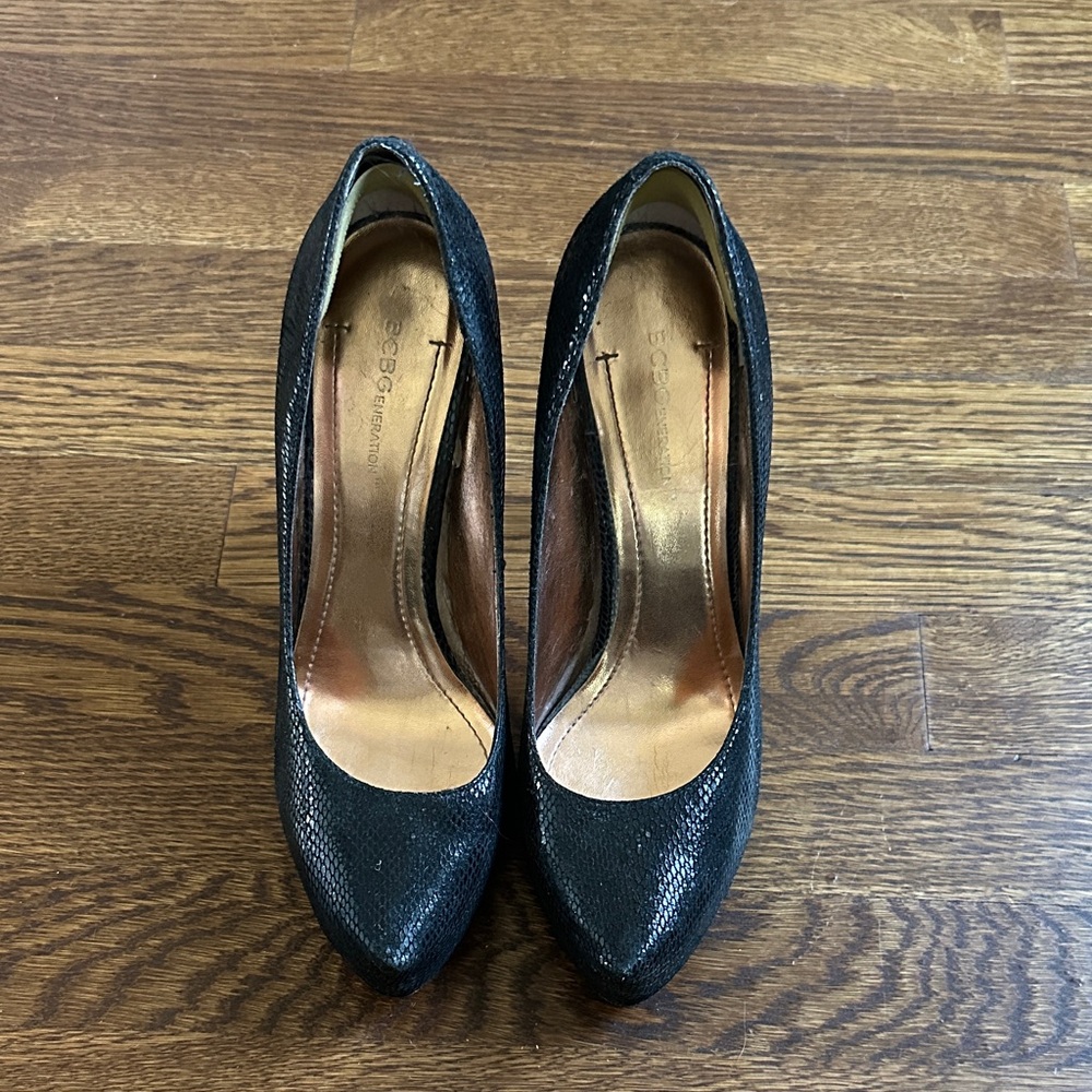 BCBG Black Textured Pointed-Toe High Heels